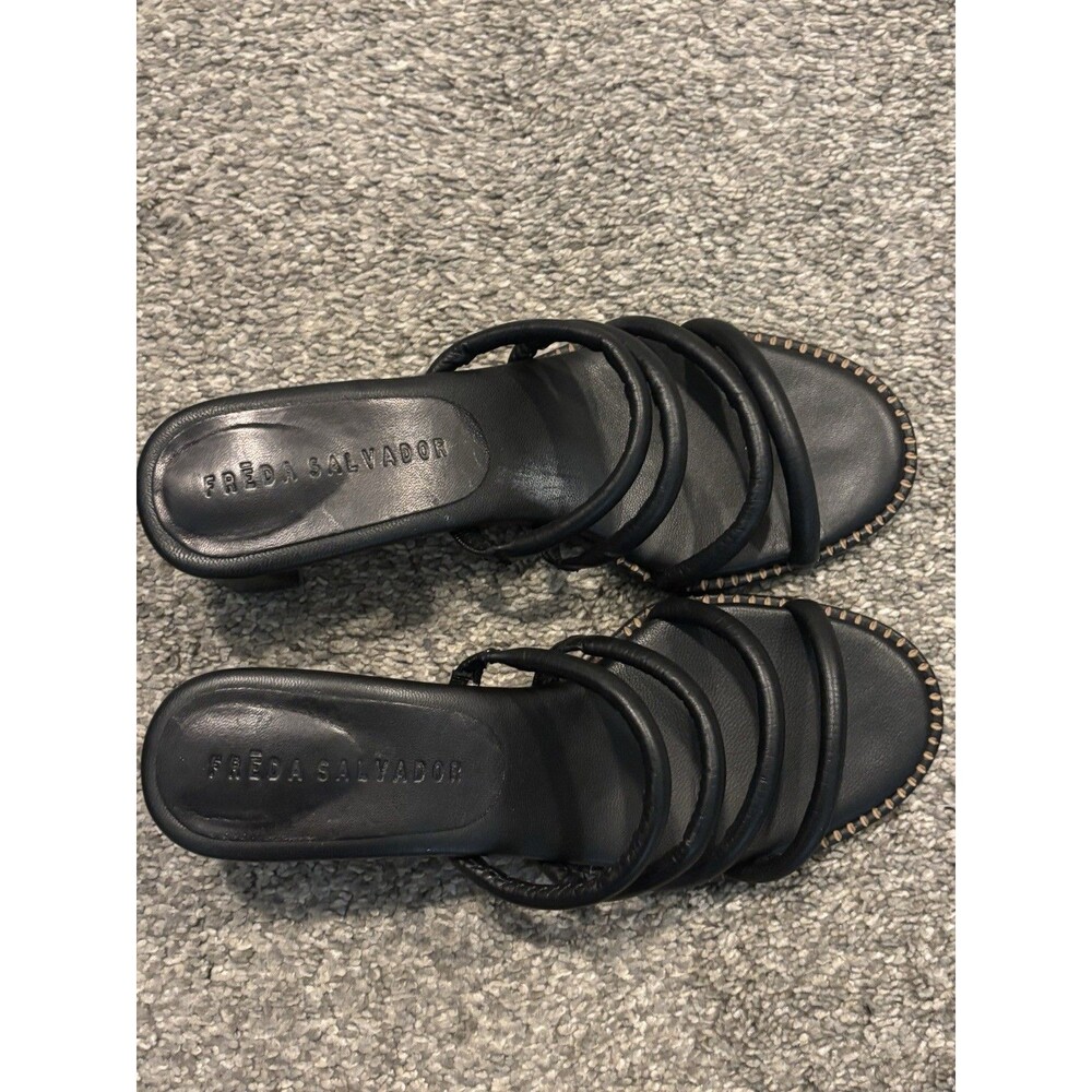 Freda Salvador Sandals Womens Size 7.5 Strappy Black Leather